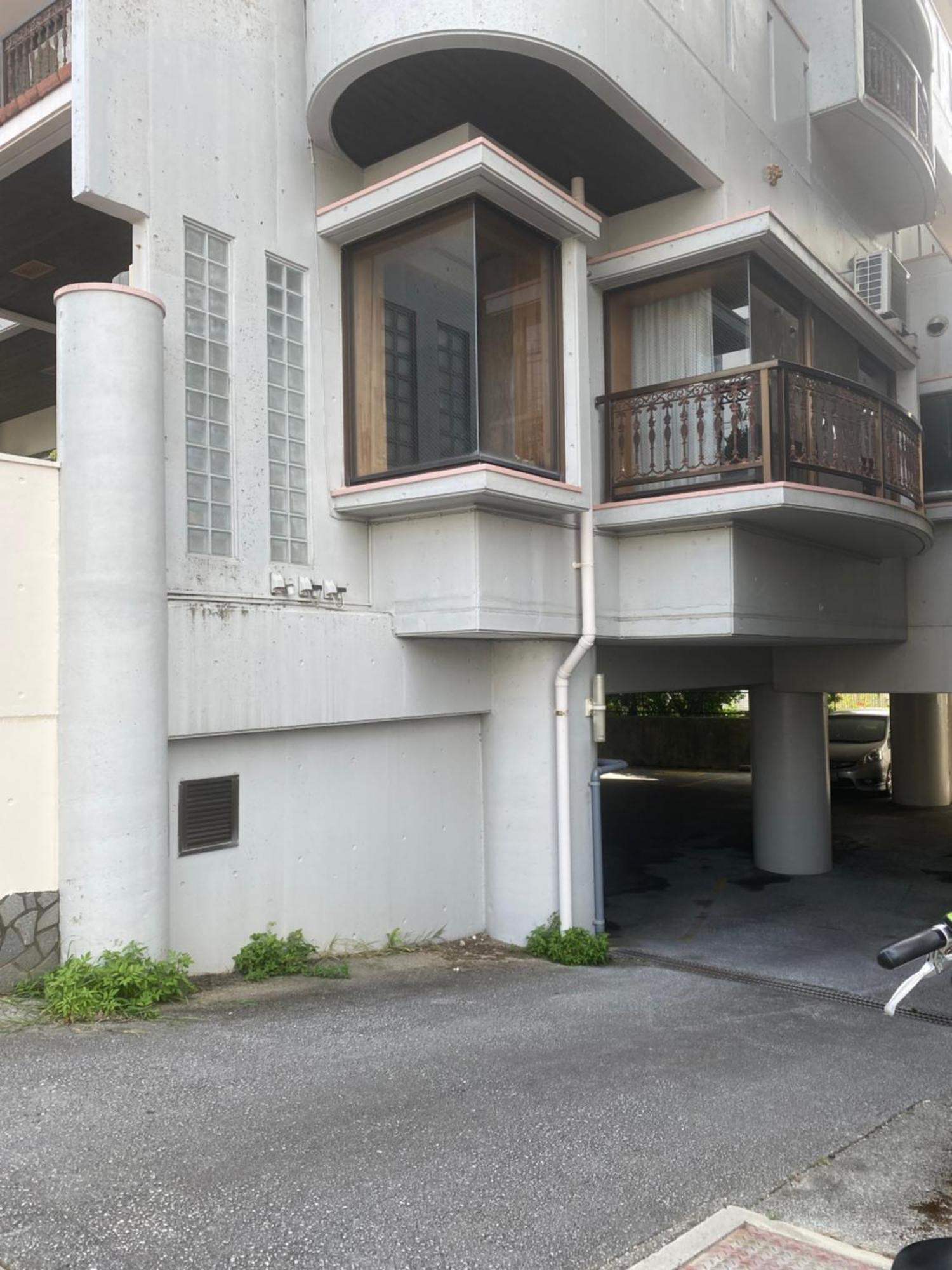 Joyful Rose Apartment Гинован Екстериор снимка
