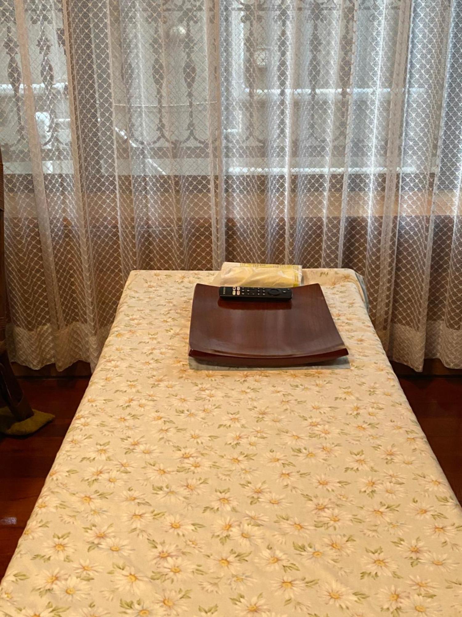 Joyful Rose Apartment Гинован Екстериор снимка