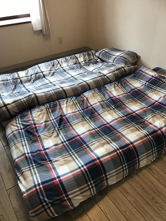 Joyful Rose Apartment Гинован Екстериор снимка